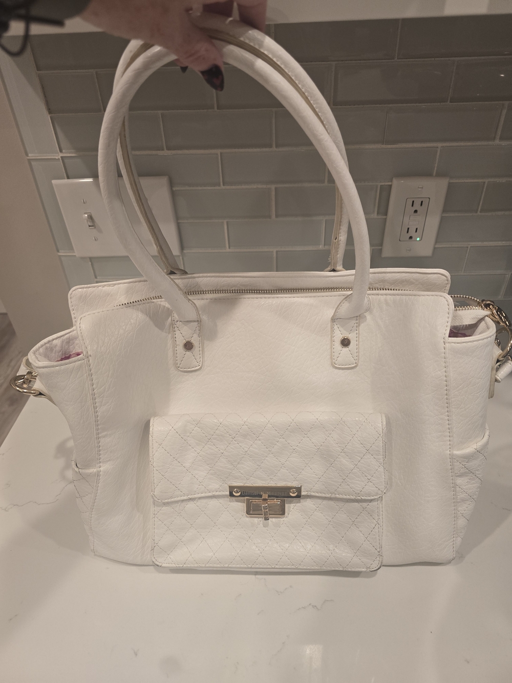 White Quilted Front Pocket Tote Bag - Stylish Women's Handbag